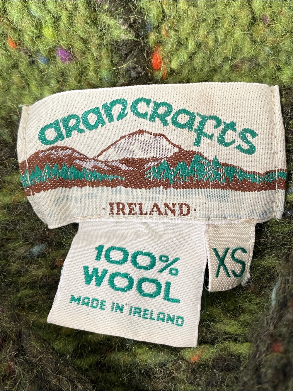 Aran Crafts Green Patterned Wool Hooded Zip Cardigan Ireland Made Sz XS Keltic - Picture 10 of 11
